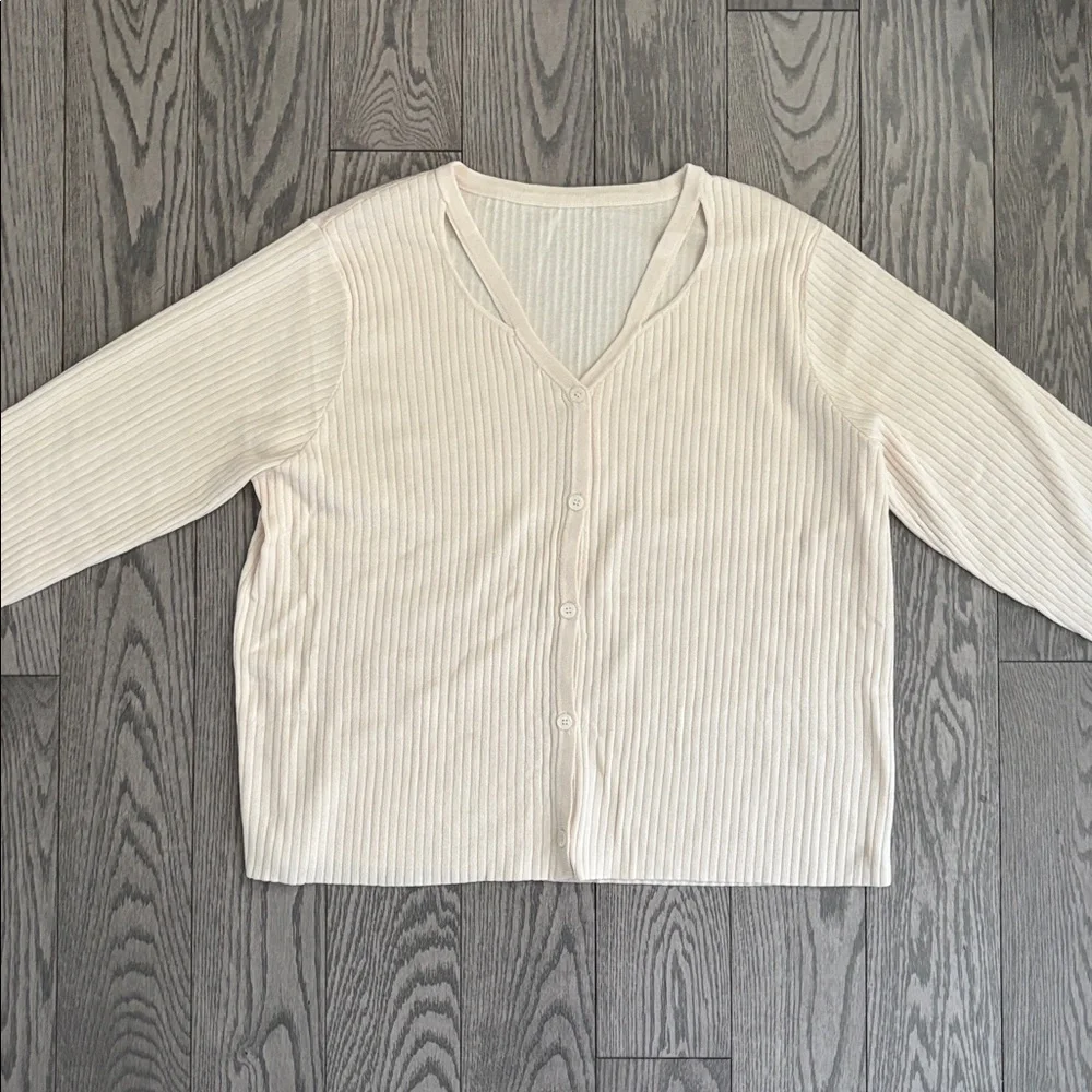 NEW Ribbed Top🤍 - Picture 3 of 4